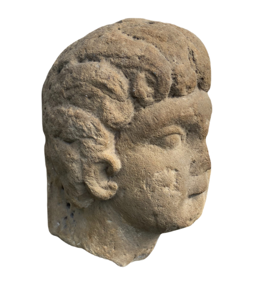 Kopf des Apollon. Gallorömische Kunst. Wichtige Büste des Apollon mit zurückgebundenem Haar. Ansicht Nummer 1