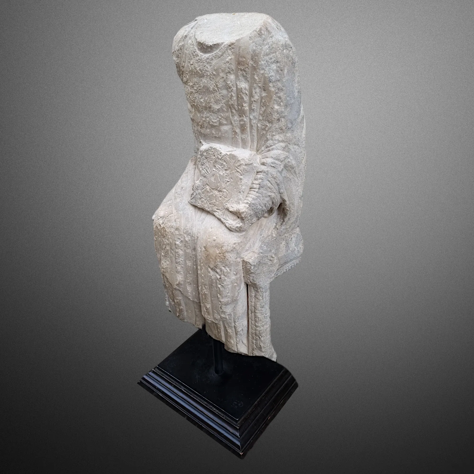 Romanischer Christus in Majestät. Provenzalische romanische Kunst. Ansicht Nummer 1