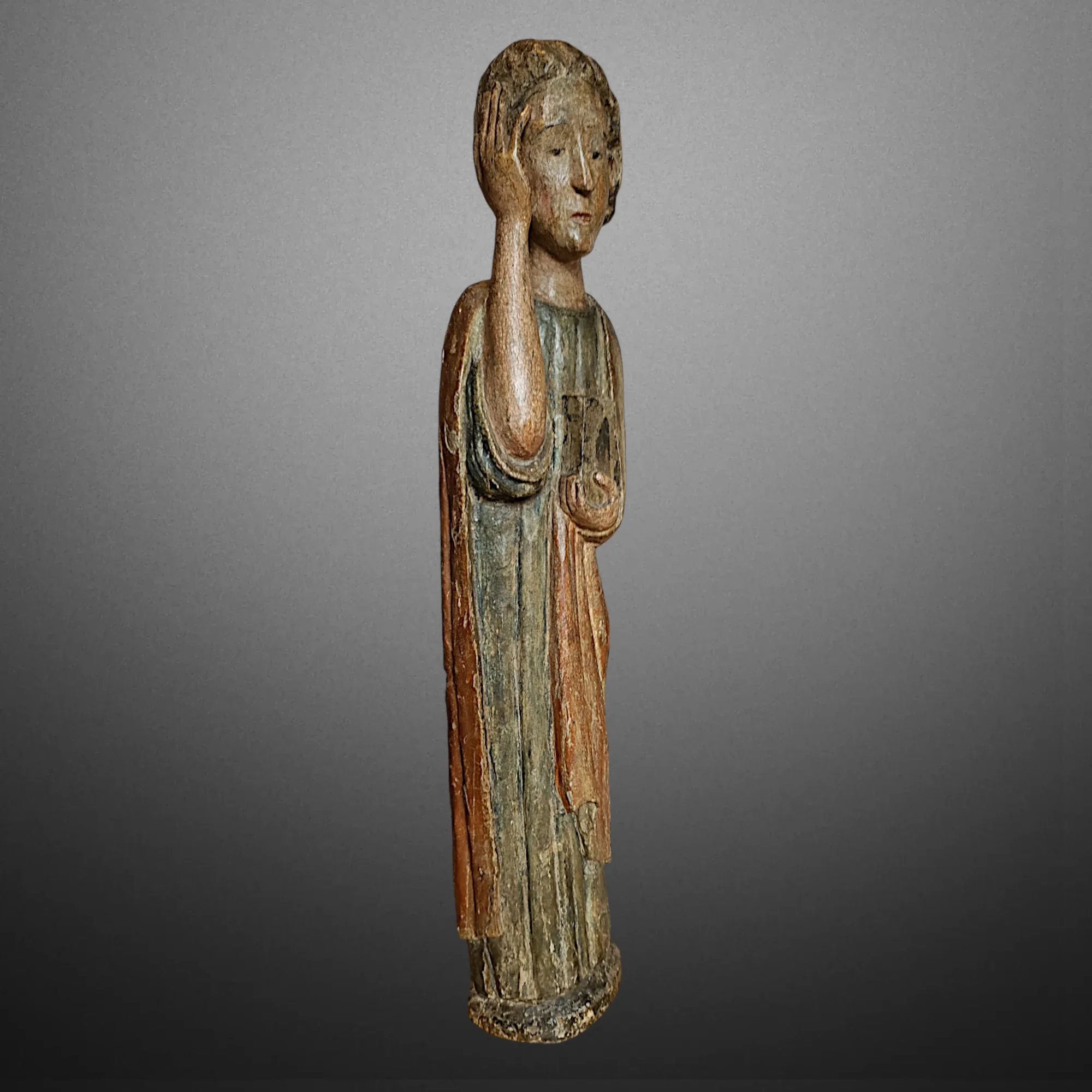 Heiliger Johannes am Kalvarienberg. Polychromiertes Holz. Ansicht Nummer 3