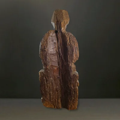 Thronende Madonna. Pyrenäen 13. Jahrhundert. Ansicht Nummer 3