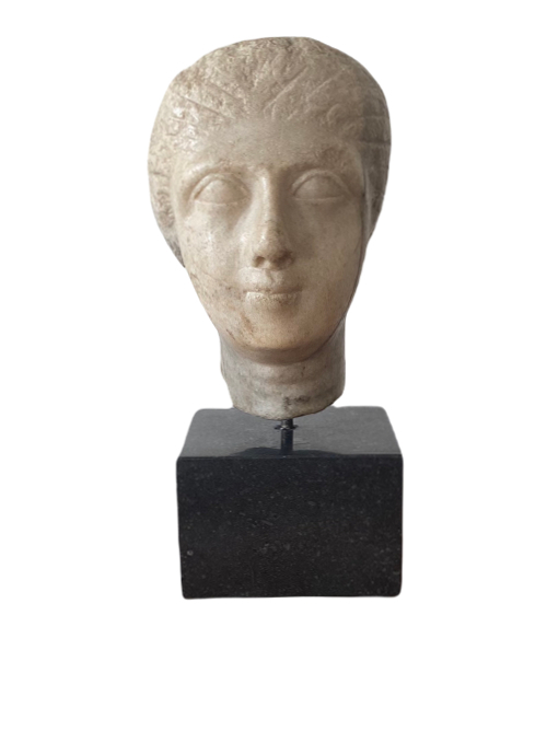 Ancient Greek marble head. Hellenistic period. -4