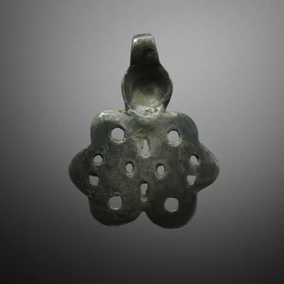 Scandinavian ancient Viking pendant. Borre–Jelling type, late 9th or 10th century. View number 1