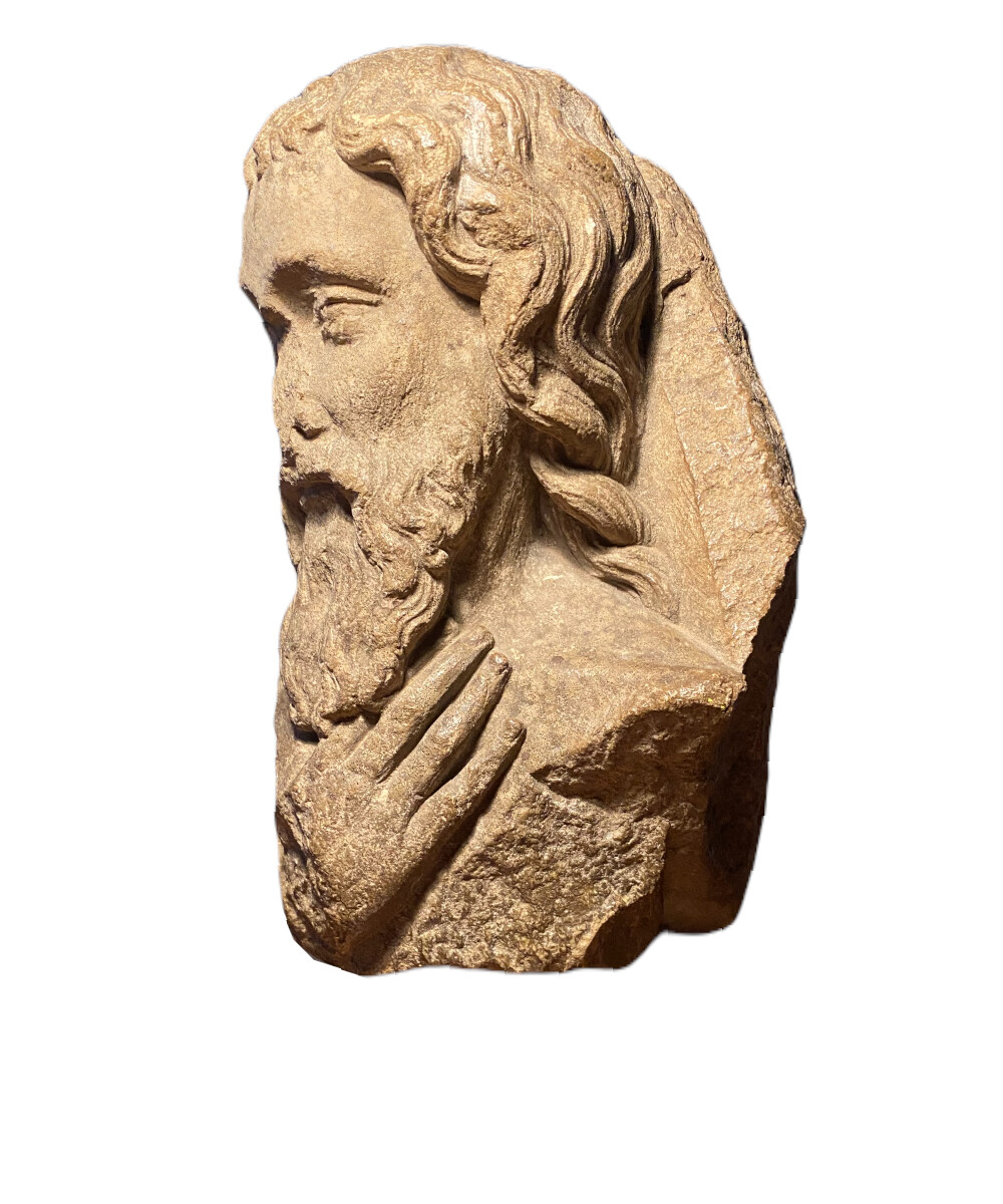 Buste d'apôtre gothique des ateliers de Reims. Sculpture en pierre calcaire. Vue numéro 1