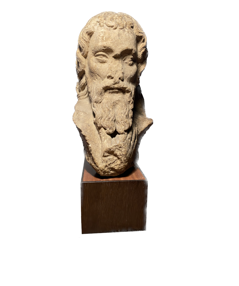 Buste d'apôtre gothique des ateliers de Reims. Sculpture en pierre calcaire. Vue numéro 3