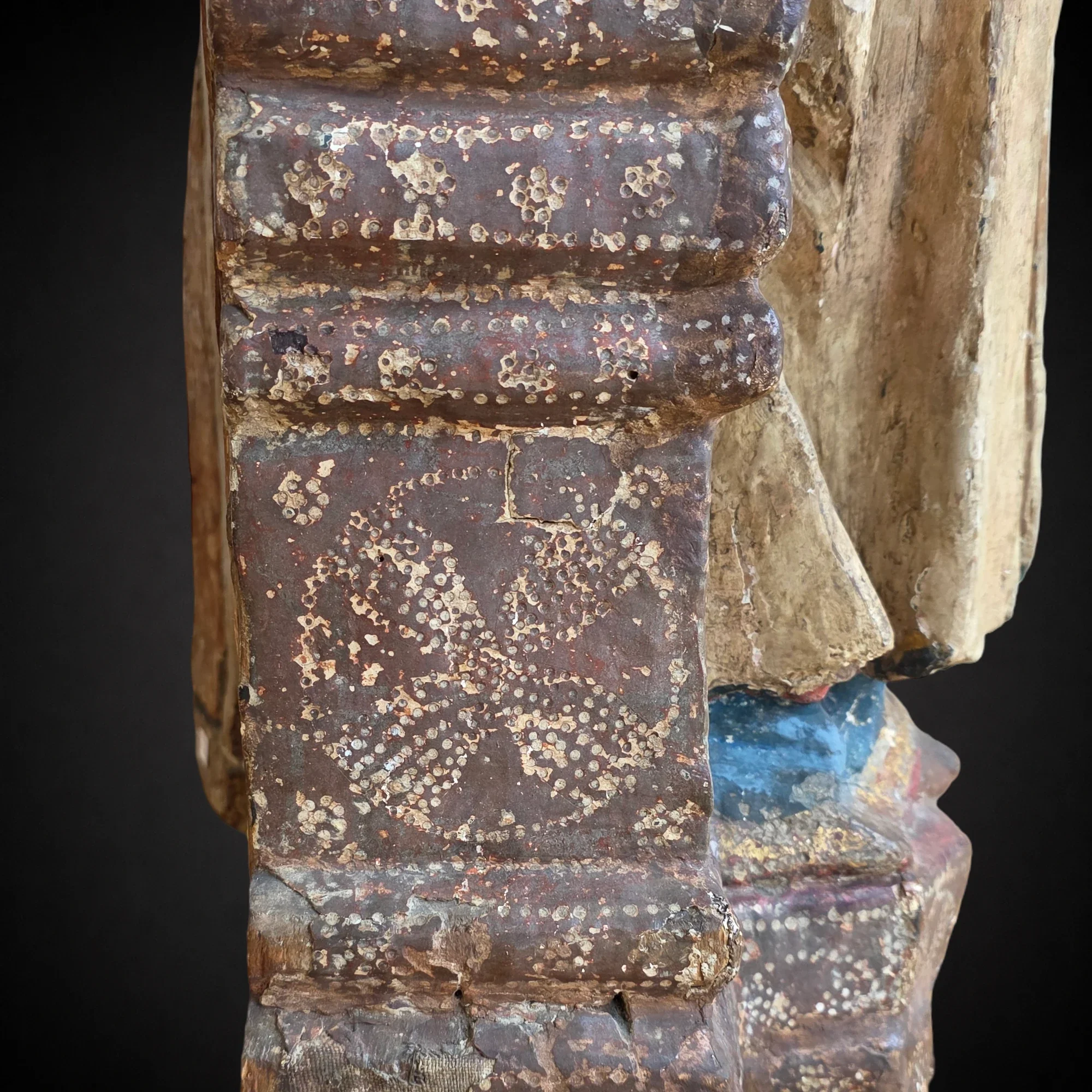 Vierge en majesté Gothique. Aragon vers 1300. Vue numéro 3